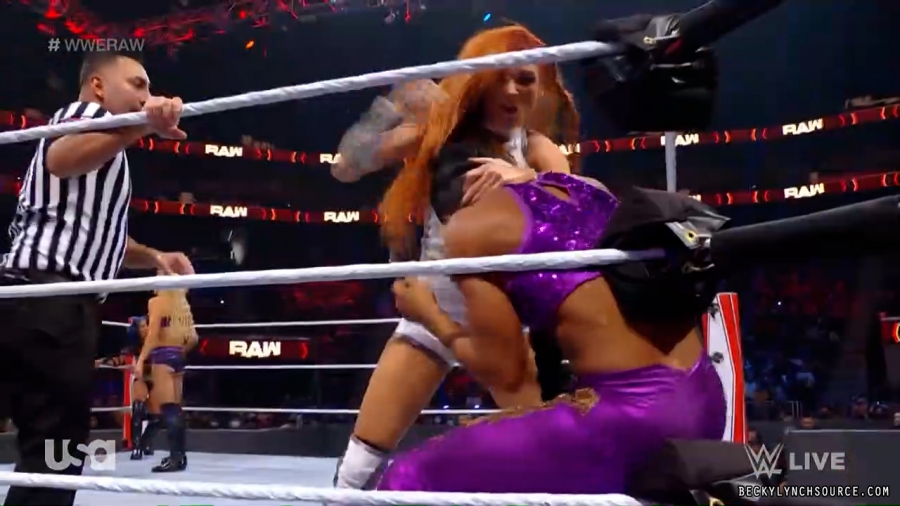 beckyraw20211011_00_03_43_15_Still386.jpg