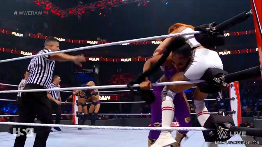 beckyraw20211011_00_03_57_00_Still403.jpg