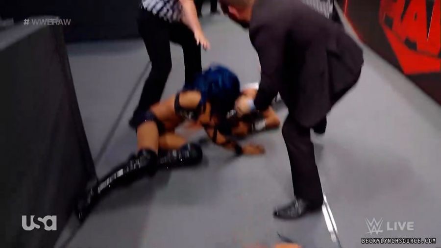 beckyraw20211011_00_05_07_15_Still481.jpg