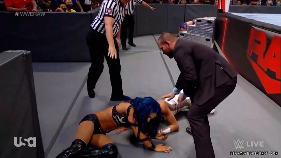 beckyraw20211011_00_05_08_00_Still482.jpg