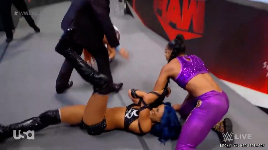 beckyraw20211011_00_05_20_15_Still497.jpg