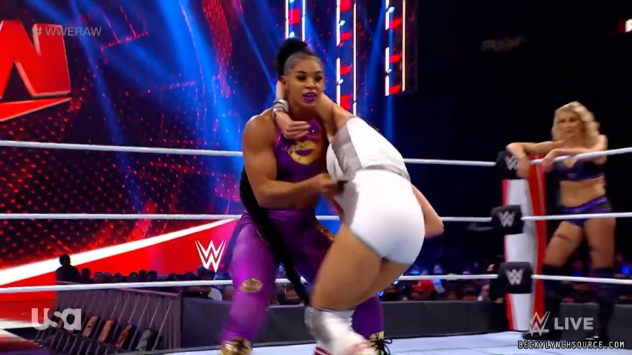 beckyraw20211011_00_08_46_15_Still801.jpg