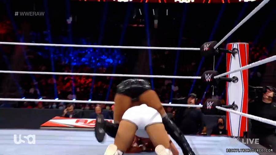 beckyraw20211011_00_09_27_15_Still867.jpg