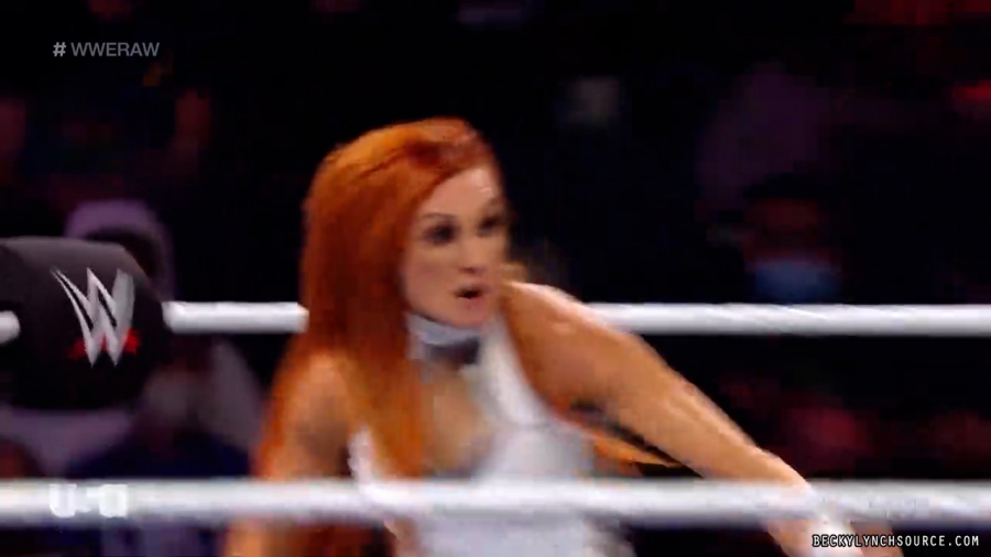 beckyraw20211011_00_10_13_00_Still954.jpg