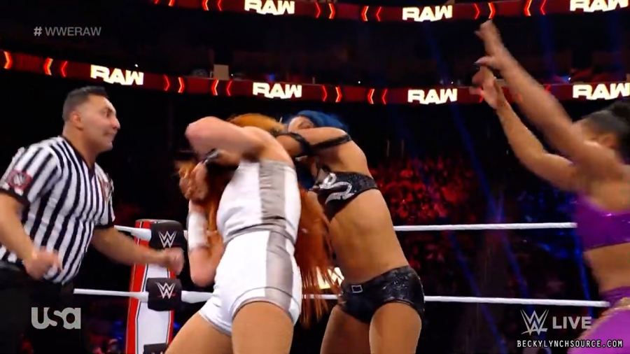 beckyraw20211011_00_10_24_15_Still977.jpg