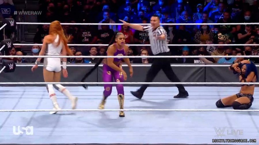 beckyraw20211011_00_10_28_15_Still983.jpg