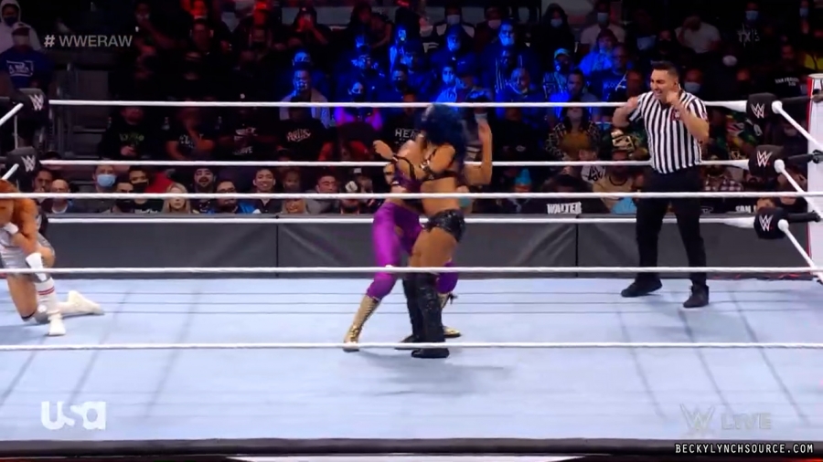 beckyraw20211011_00_10_32_00_Still990.jpg