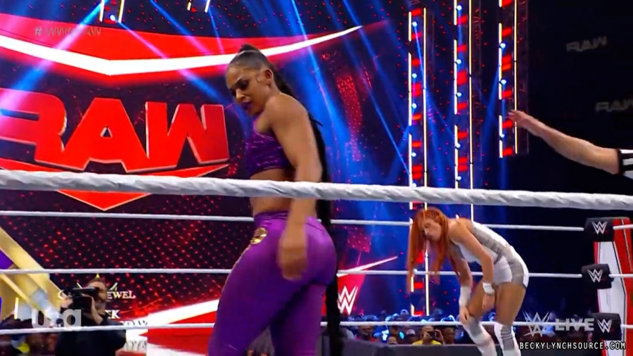 beckyraw20211011_00_10_41_00_Still995.jpg