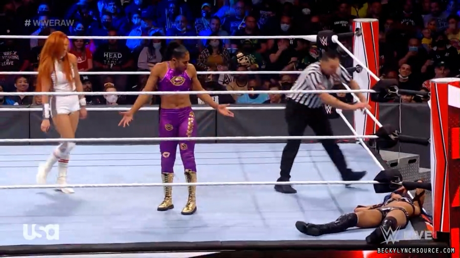 beckyraw20211011_00_10_42_00_Still997.jpg