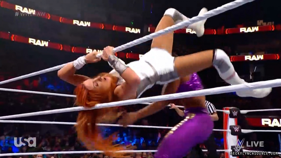 beckyraw20211011_00_11_10_00_Still1052.jpg