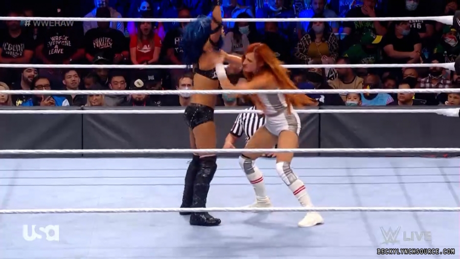 beckyraw20211011_00_11_33_15_Still1096.jpg