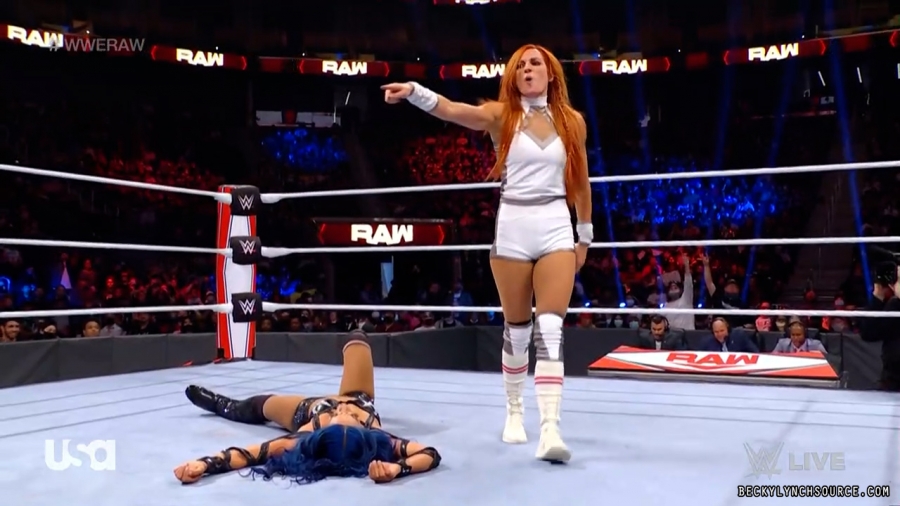 beckyraw20211011_00_11_49_15_Still1124.jpg