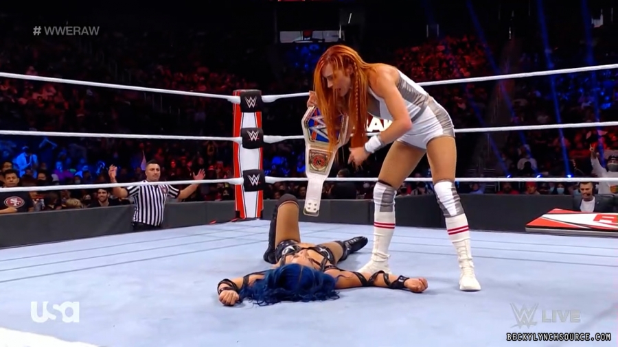 beckyraw20211011_00_12_02_15_Still1142.jpg