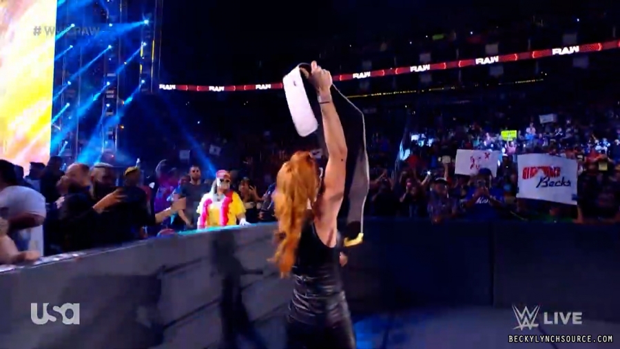 beckyraw20211025_00_00_30_00_Still053.jpg