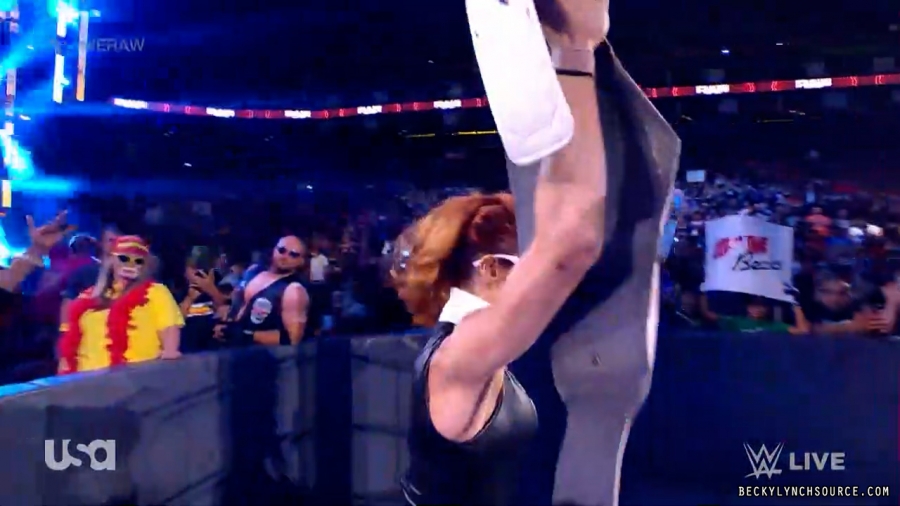 beckyraw20211025_00_00_31_15_Still056.jpg