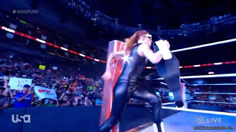 beckyraw20211025_00_00_33_15_Still060.jpg