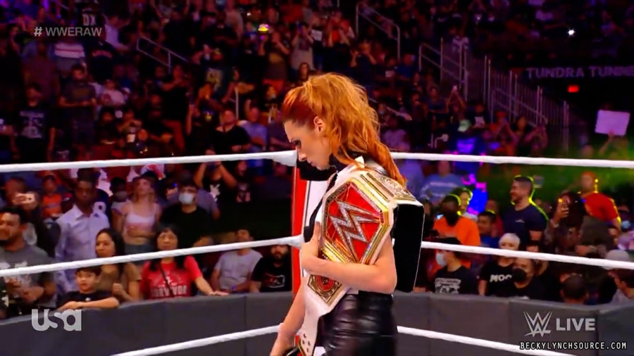beckyraw20211025_00_03_36_15_Still410.jpg