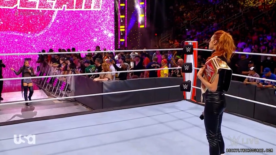 beckyraw20211025_00_04_17_00_Still439.jpg