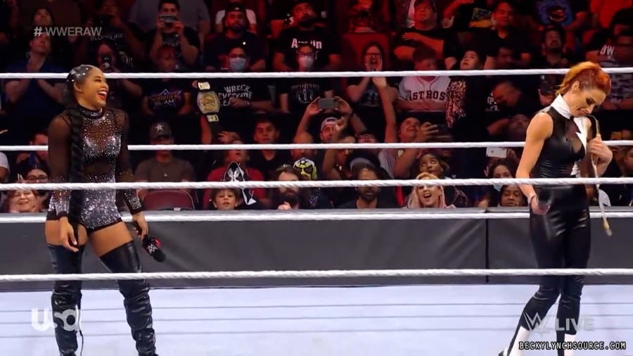 beckyraw20211025_00_05_39_15_Still519.jpg