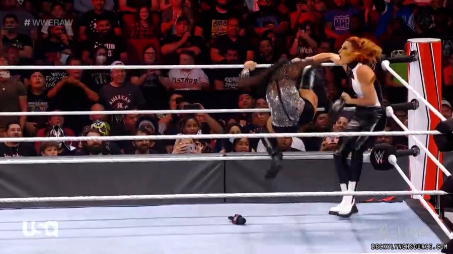 beckyraw20211025_00_09_28_15_Still795.jpg