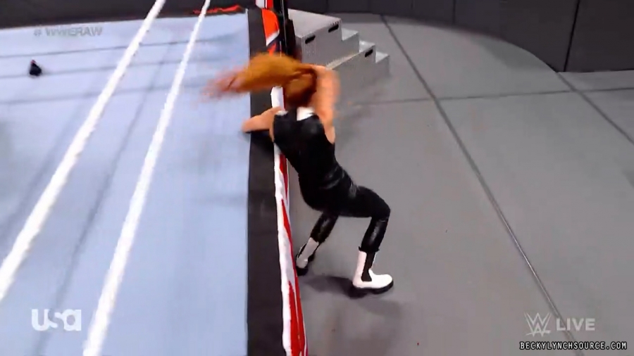 beckyraw20211025_00_09_38_00_Still806.jpg