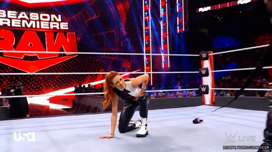 beckyraw20211025_00_10_22_15_Still863.jpg