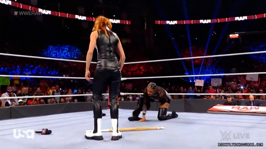 beckyraw20211025_00_10_27_15_Still873.jpg