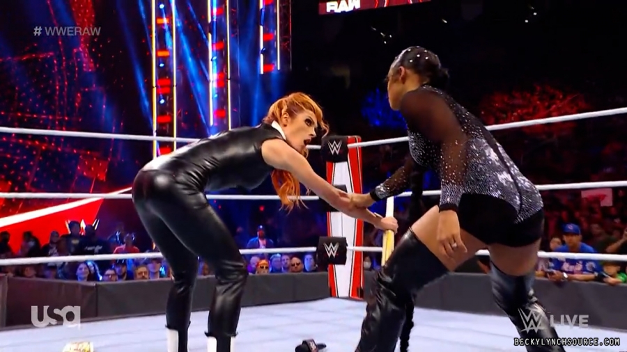 beckyraw20211025_00_10_30_15_Still879.jpg