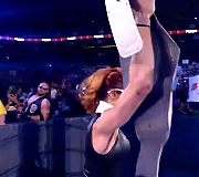 beckyraw20211025_00_00_31_15_Still056.jpg