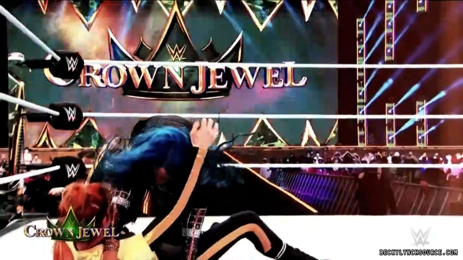 beckyraw20211101_00_00_23_00_Still037.jpg