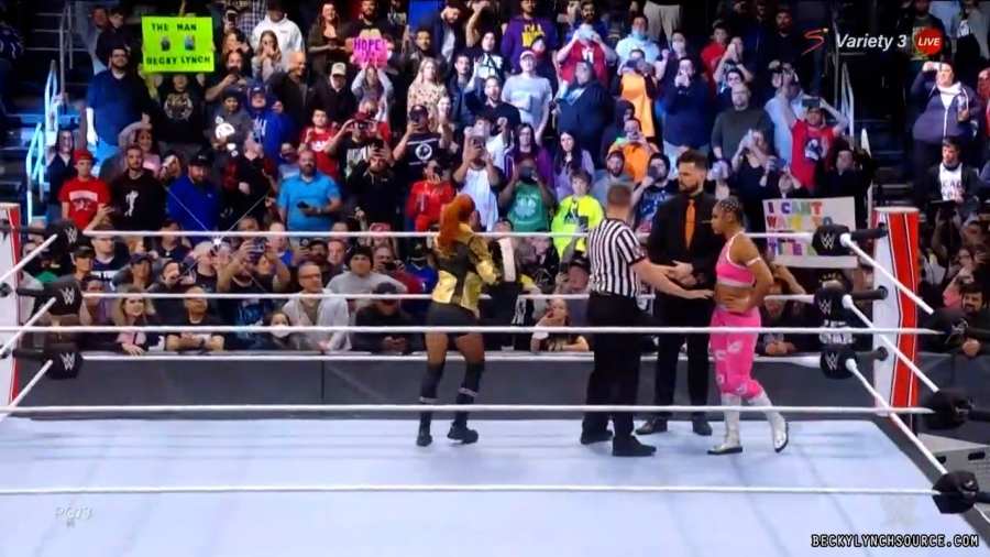beckyraw20211101_00_07_30_00_Still441.jpg