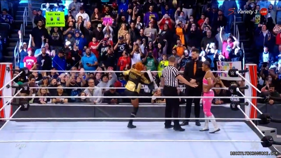 beckyraw20211101_00_07_30_15_Still442.jpg