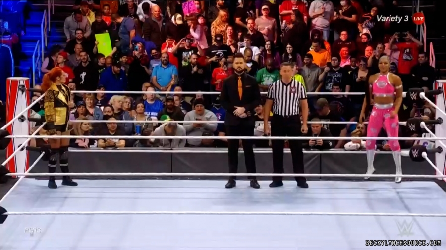 beckyraw20211101_00_07_44_15_Still461.jpg