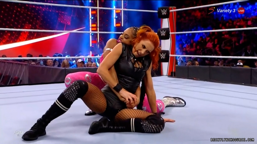 beckyraw20211101_00_09_53_15_Still681.jpg