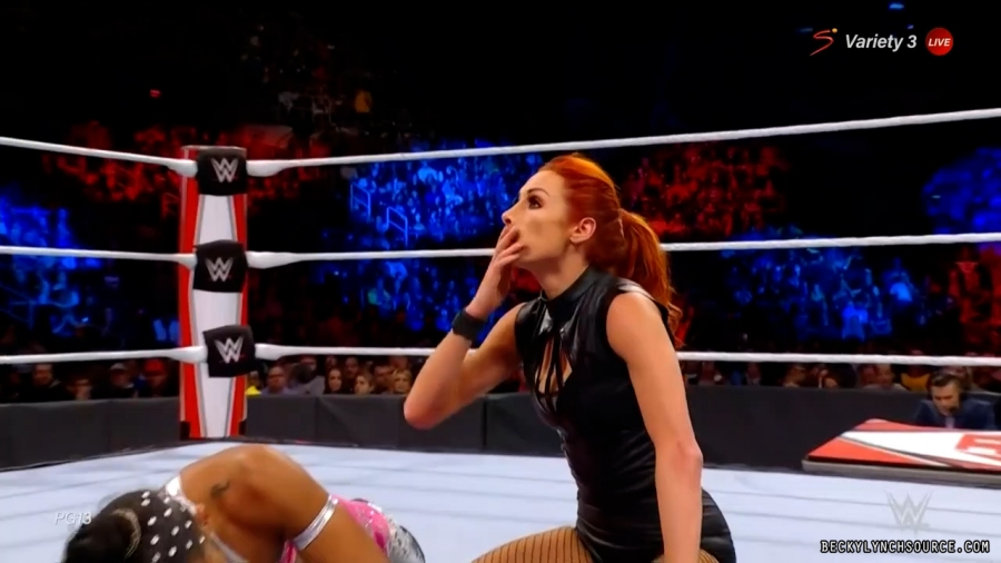 beckyraw20211101_00_11_55_00_Still903.jpg