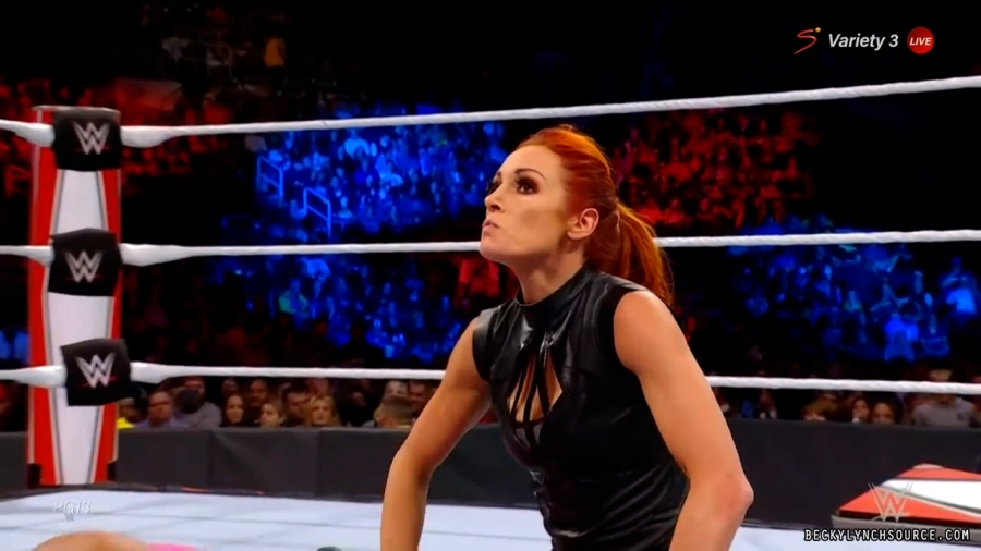 beckyraw20211101_00_11_55_15_Still904.jpg