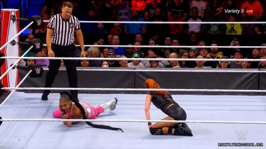 beckyraw20211101_00_12_00_15_Still913.jpg
