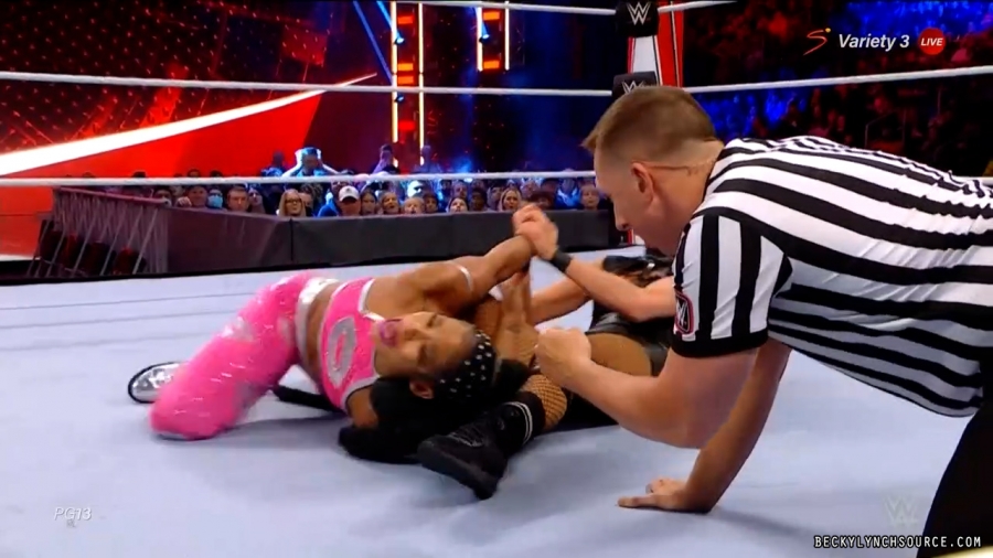 beckyraw20211101_00_12_25_15_Still960.jpg