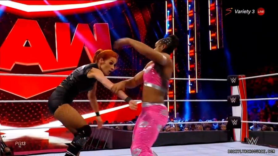 beckyraw20211101_00_12_40_15_Still990.jpg