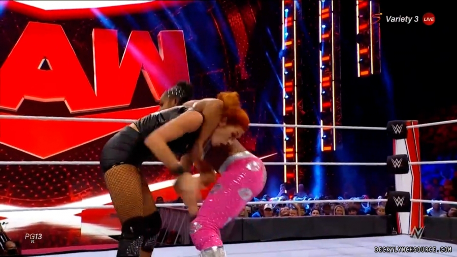 beckyraw20211101_00_12_41_00_Still991.jpg