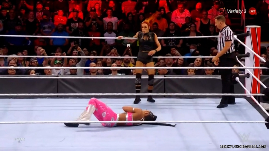 beckyraw20211101_00_13_00_15_Still1027.jpg