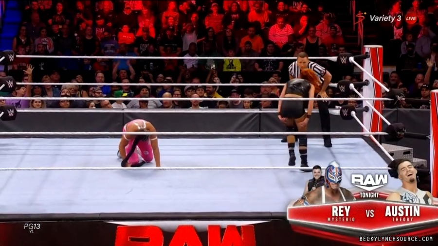beckyraw20211101_00_13_12_15_Still1051.jpg