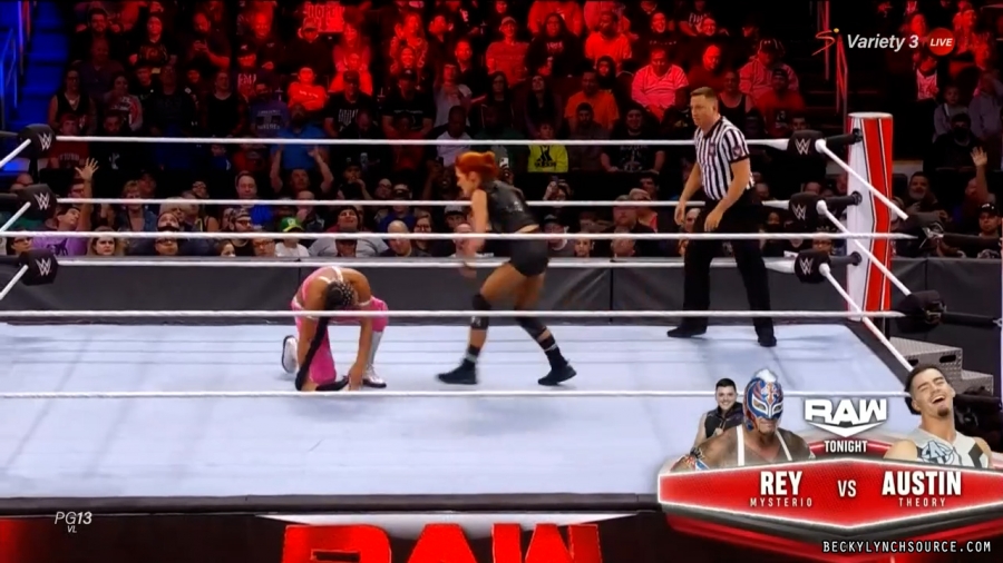 beckyraw20211101_00_13_13_15_Still1053.jpg
