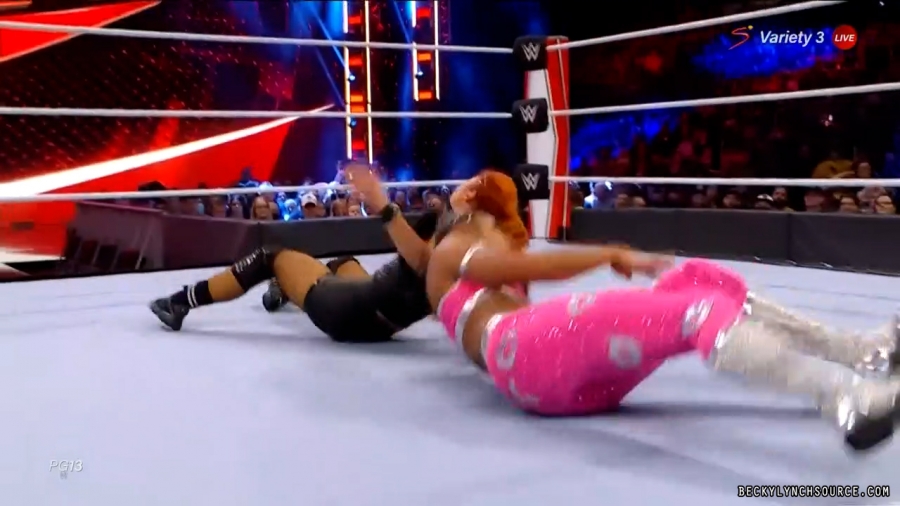 beckyraw20211101_00_13_54_00_Still1132.jpg