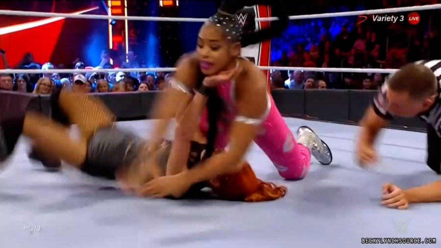 beckyraw20211101_00_13_58_00_Still1140.jpg