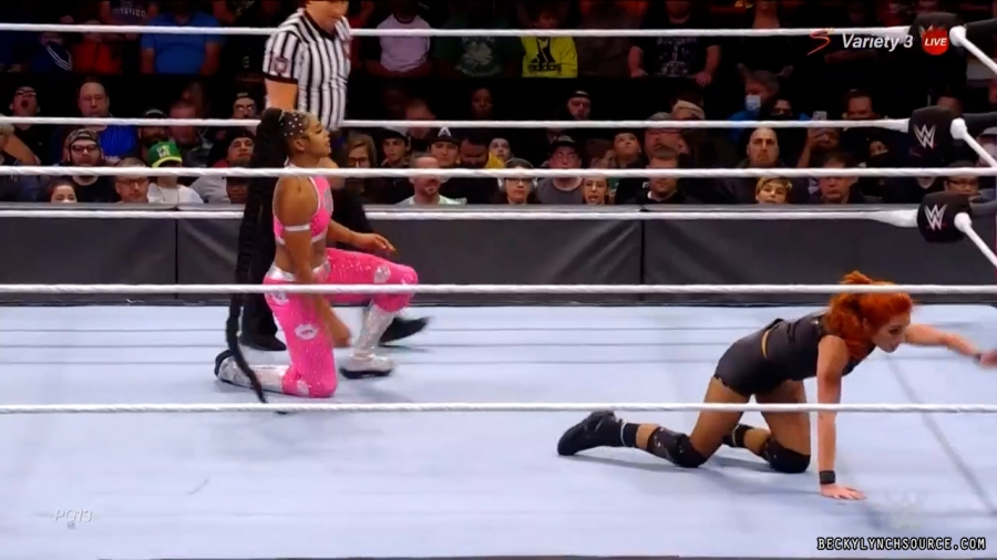 beckyraw20211101_00_14_09_15_Still1151.jpg