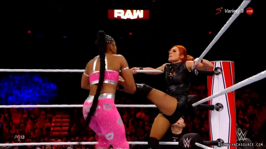 beckyraw20211101_00_14_17_15_Still1157.jpg