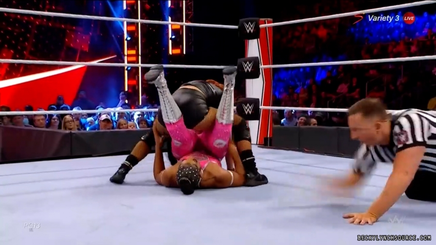 beckyraw20211101_00_14_30_15_Still1182.jpg