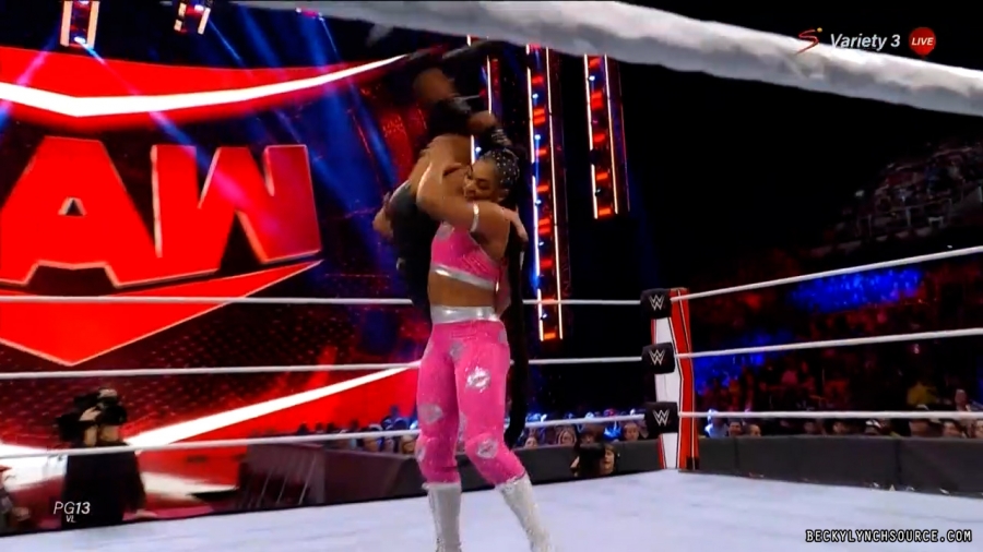 beckyraw20211101_00_14_36_00_Still1193.jpg