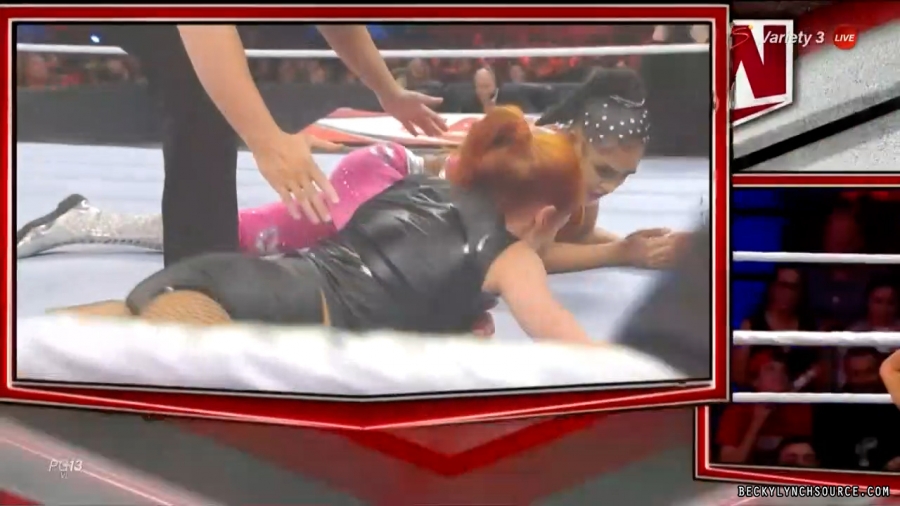 beckyraw20211101_00_14_45_15_Still1212.jpg
